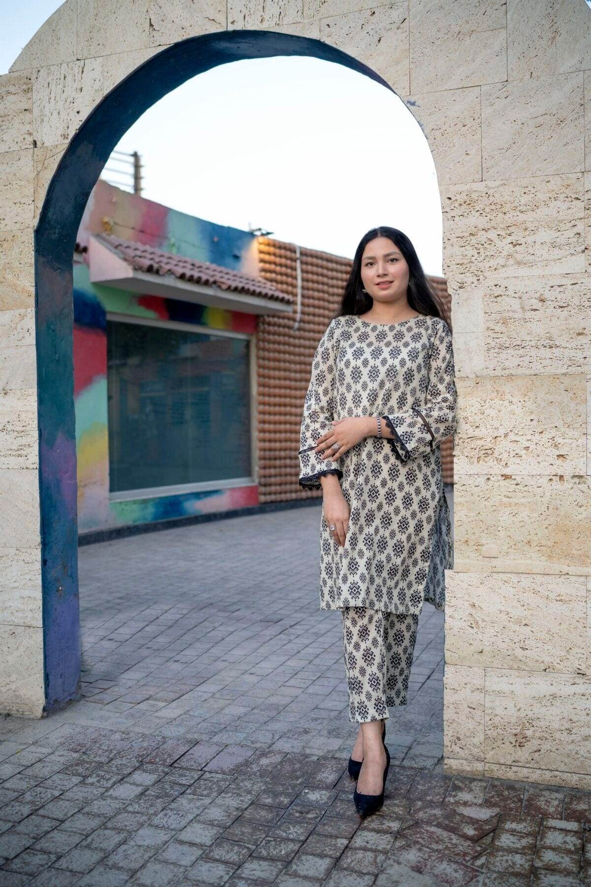 2pc off White Airjet Doria Lawn co-ord set - Maan&Mahi