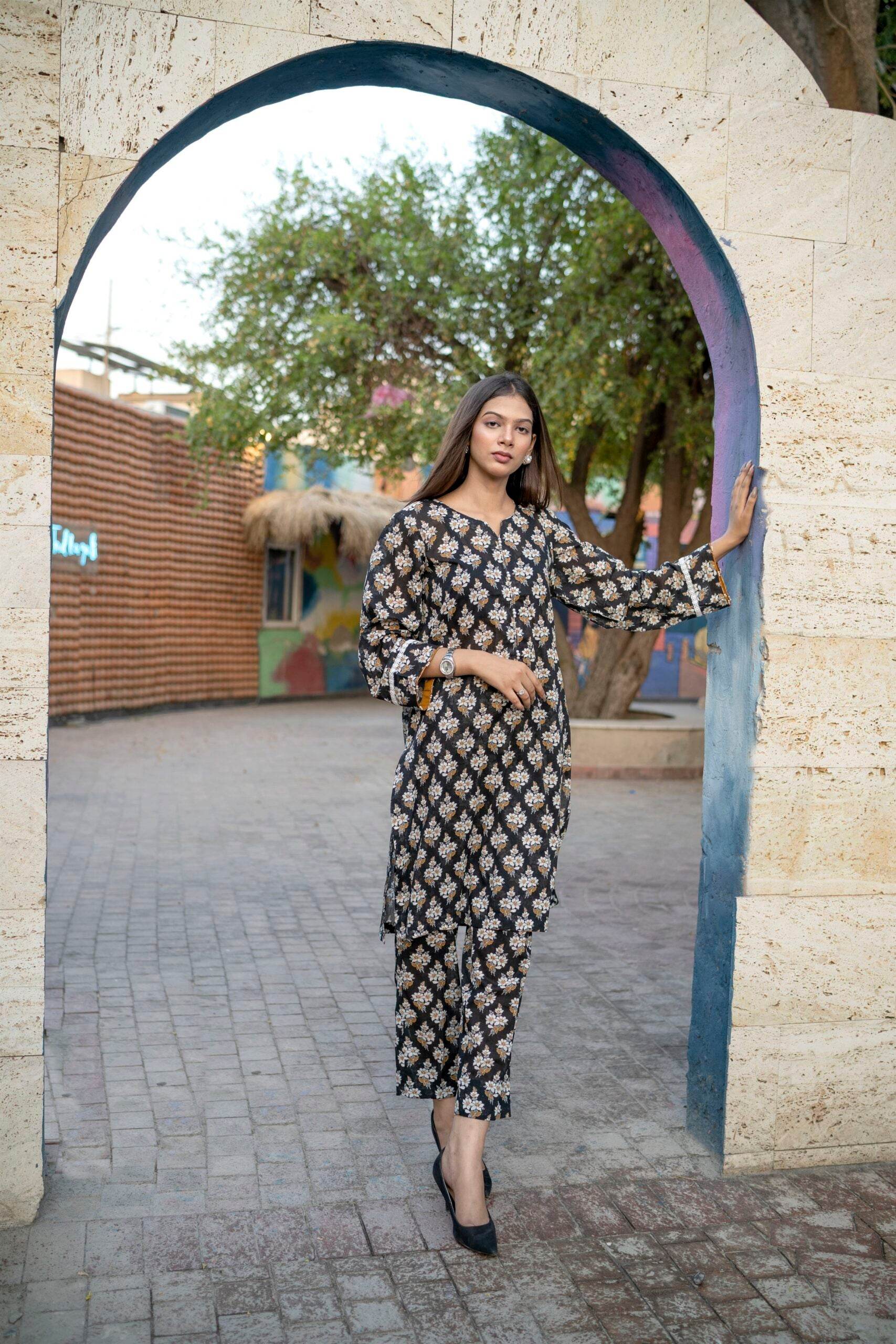 Black & White airjet premium lawn co-ord set - Maan&Mahi