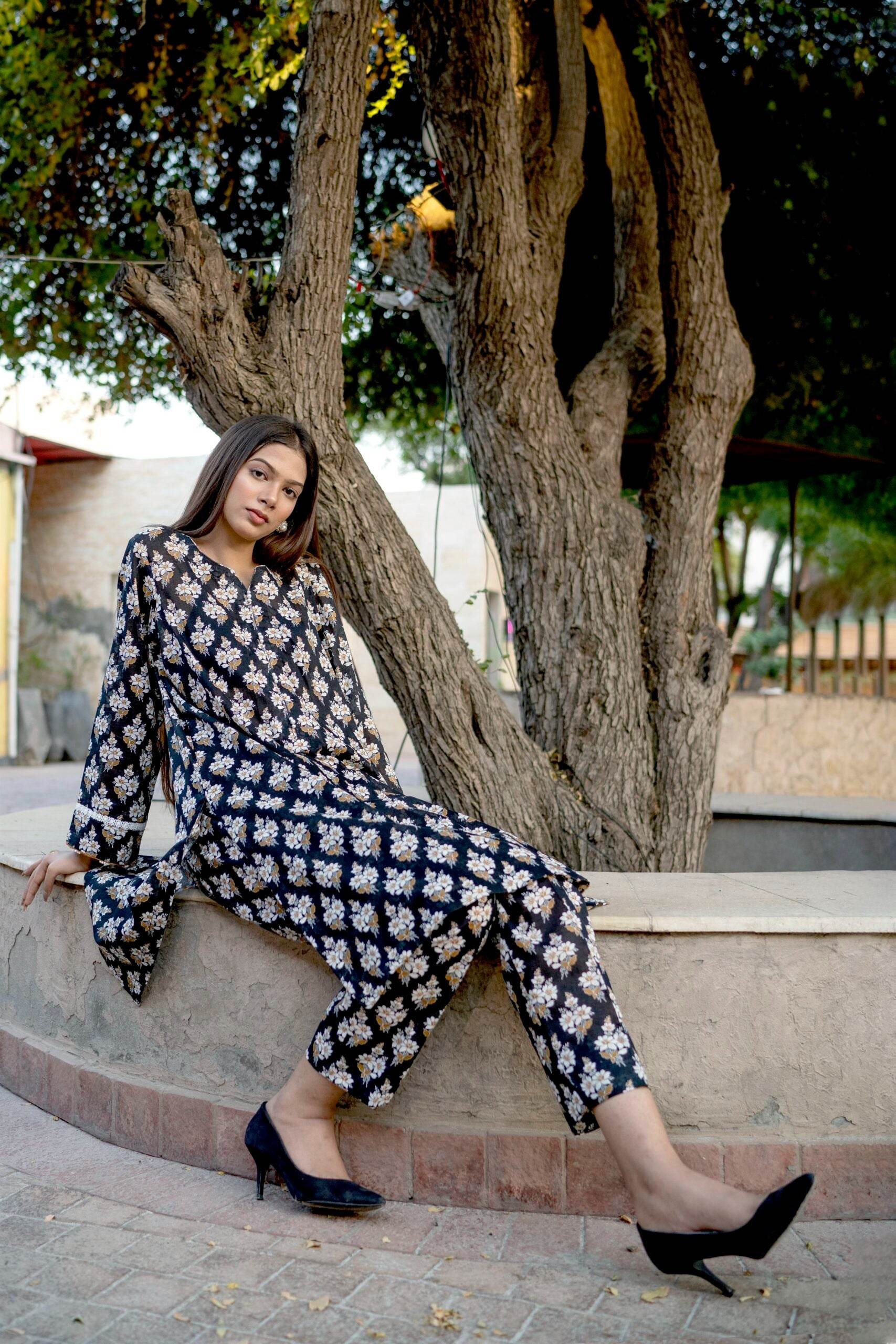 Black & White airjet premium lawn co-ord set - Maan&Mahi